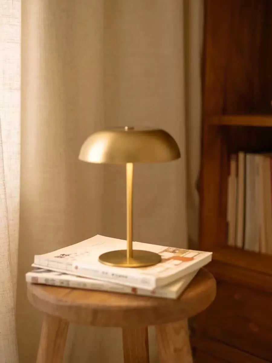 Alba Lamp