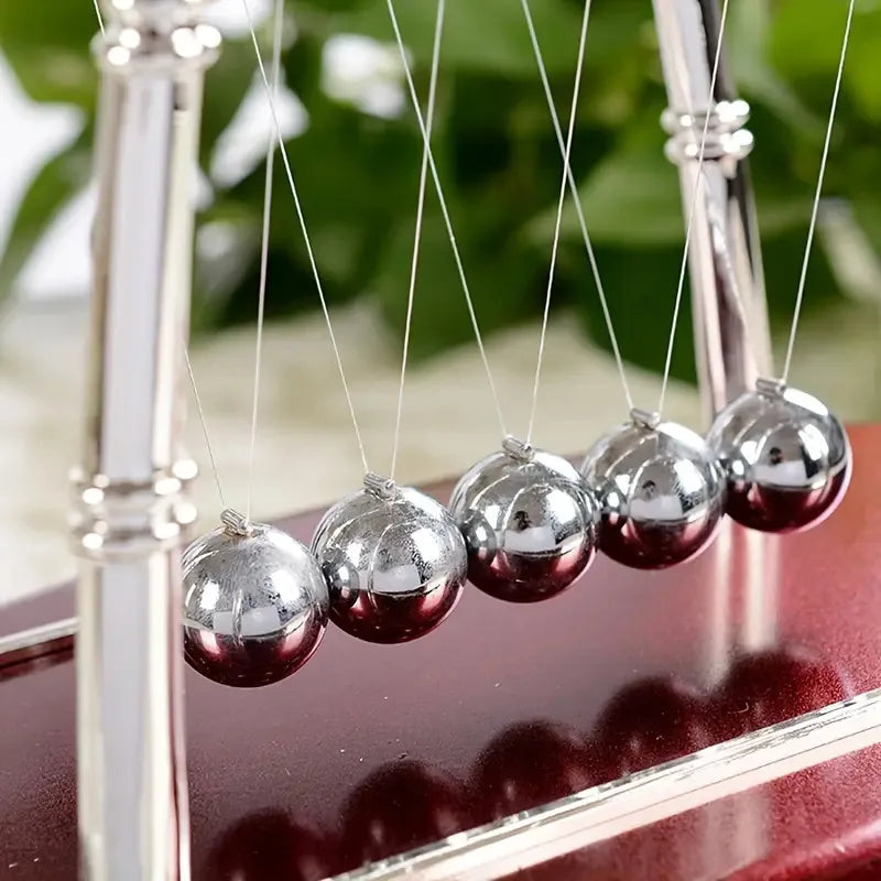 Newton Cradle Balance
