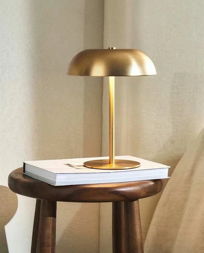 Alba Lamp
